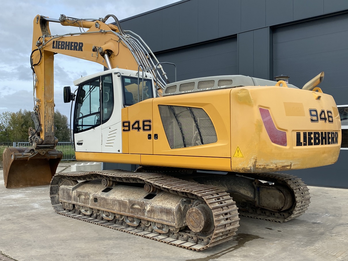 LIEBHERR R946LC 2012 (10)