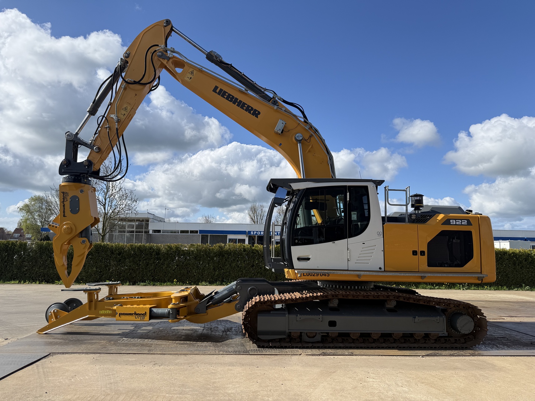 LIEBHERR R922 LC (2020) CAR DISMANTLER - Schots Machinery